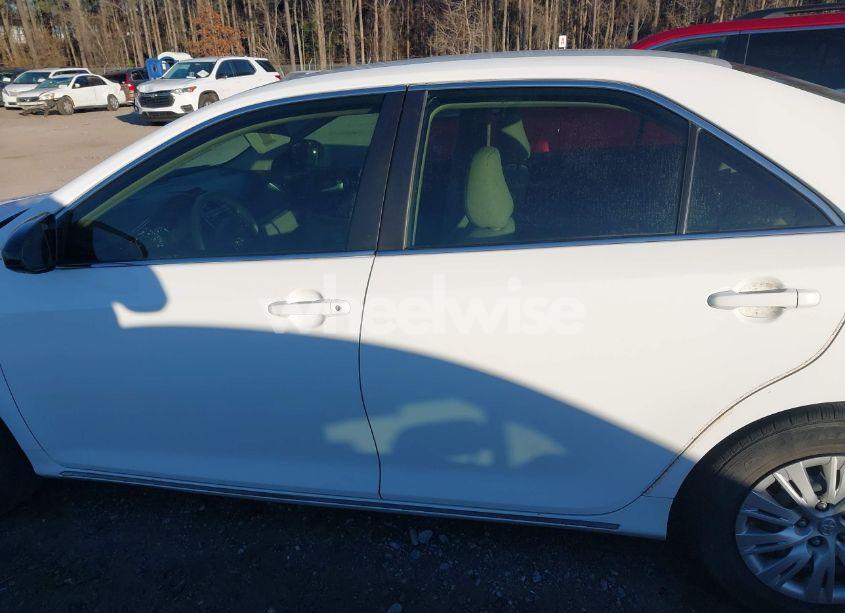 Photo 14 of 2013 Toyota Camry LE (VIN 4T4BF1FK3DR285654)