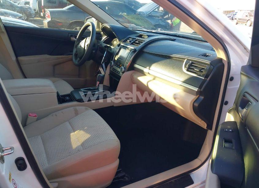 Photo 5 of 2013 Toyota Camry LE (VIN 4T4BF1FK3DR285654)