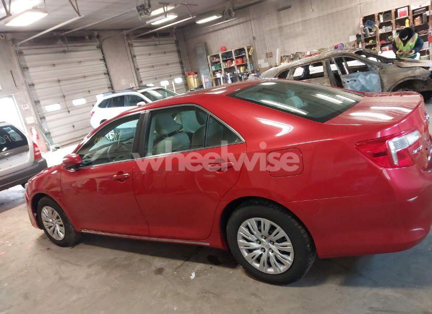 Photo 14 of 2013 Toyota Camry LE (VIN 4T4BF1FK3DR285864)
