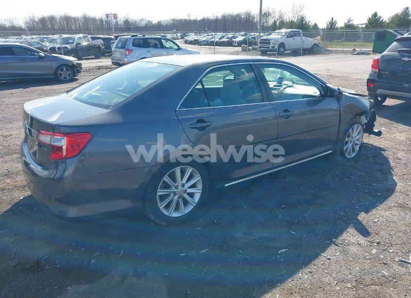 Photo 4 of 2013 Toyota Camry XLE (VIN 4T4BF1FK3DR290465)