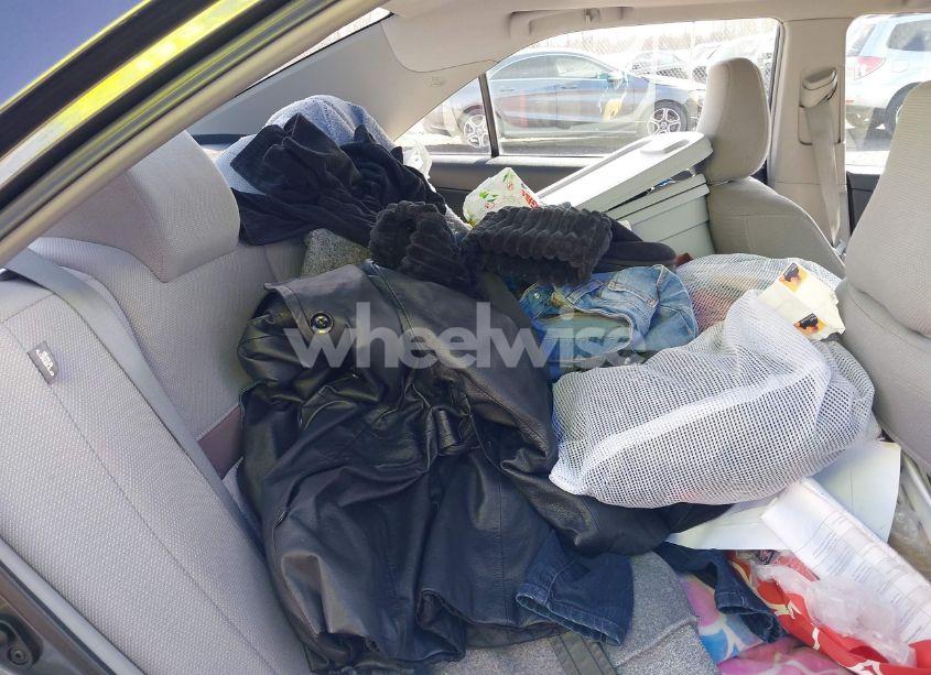 Photo 8 of 2013 Toyota Camry XLE (VIN 4T4BF1FK3DR290465)