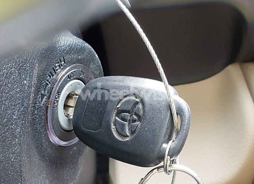 Photo 11 of 2013 Toyota Camry XLE (VIN 4T4BF1FK3DR294113)