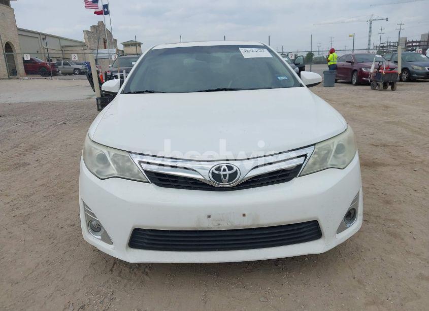 Photo 12 of 2013 Toyota Camry XLE (VIN 4T4BF1FK3DR294113)