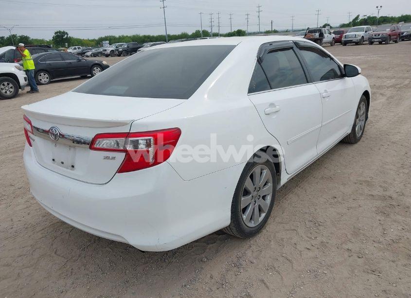 Photo 4 of 2013 Toyota Camry XLE (VIN 4T4BF1FK3DR294113)