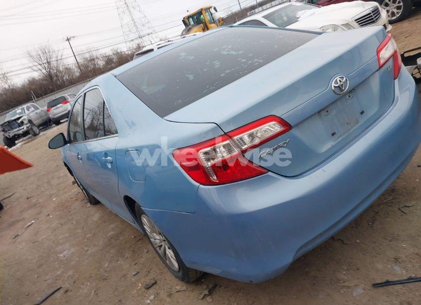 Photo 3 of 2013 Toyota Camry LE (VIN 4T4BF1FK3DR300895)