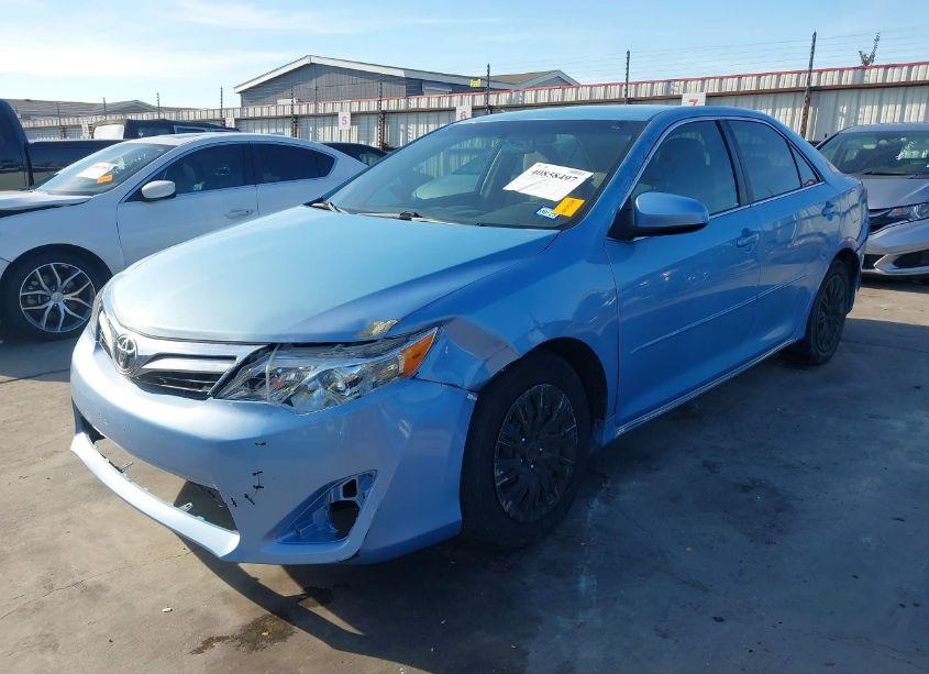 Photo 2 of 2013 Toyota Camry LE (VIN 4T4BF1FK3DR320371)