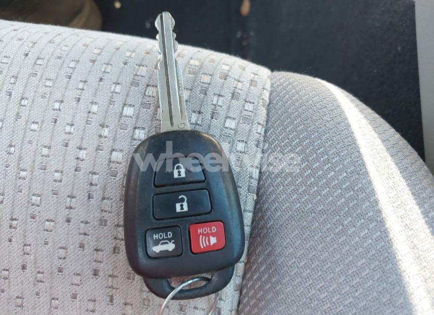 Photo 11 of 2013 Toyota Camry LE (VIN 4T4BF1FK3DR320452)