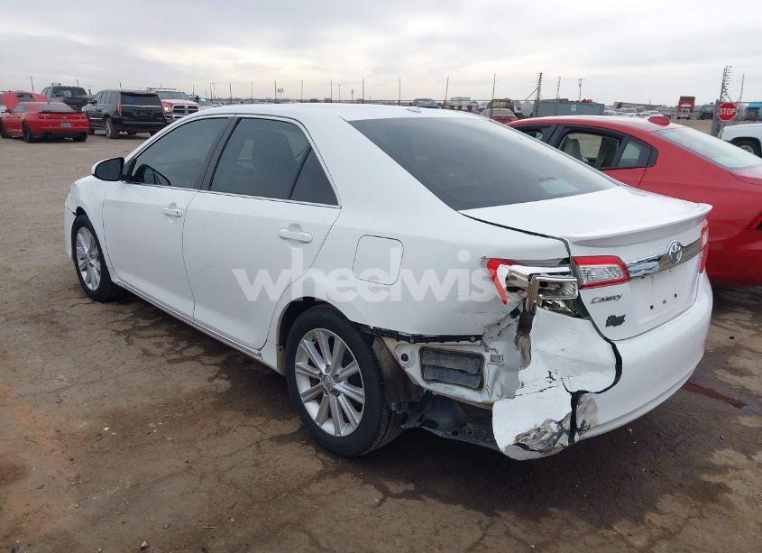 Photo 3 of 2013 Toyota Camry XLE (VIN 4T4BF1FK3DR329216)