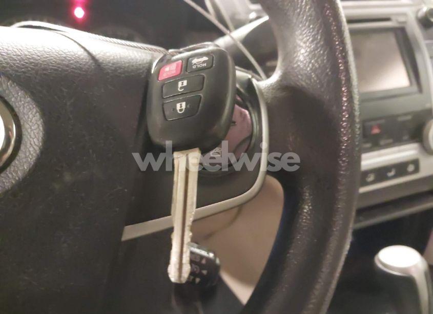 Photo 11 of 2014 Toyota Camry LE (VIN 4T4BF1FK3ER339181)