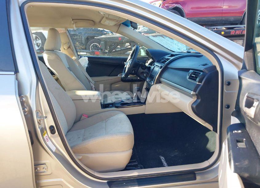 Photo 5 of 2014 Toyota Camry LE (VIN 4T4BF1FK3ER344123)