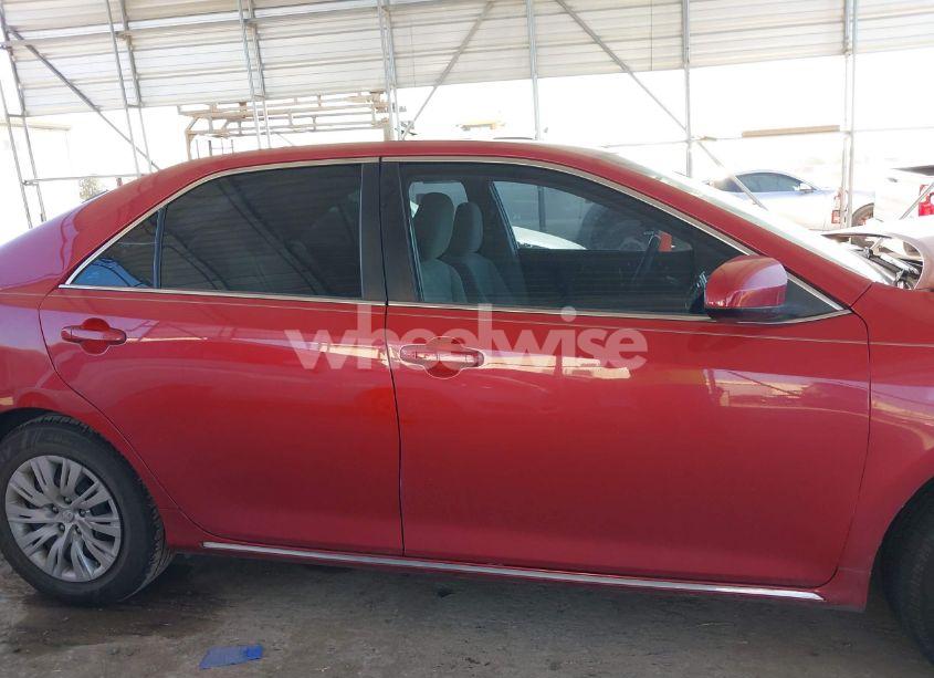 Photo 12 of 2014 Toyota Camry LE (VIN 4T4BF1FK3ER345305)