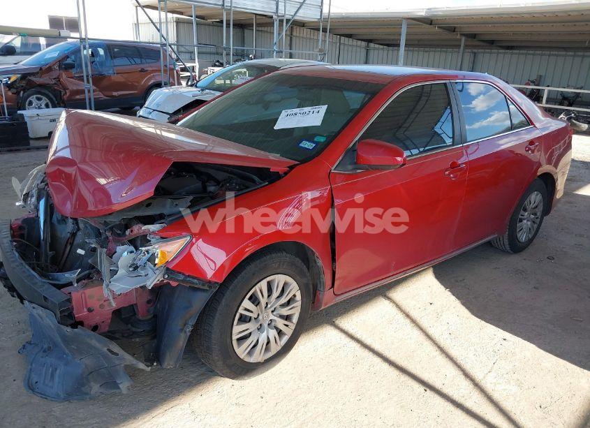 Photo 2 of 2014 Toyota Camry LE (VIN 4T4BF1FK3ER345305)