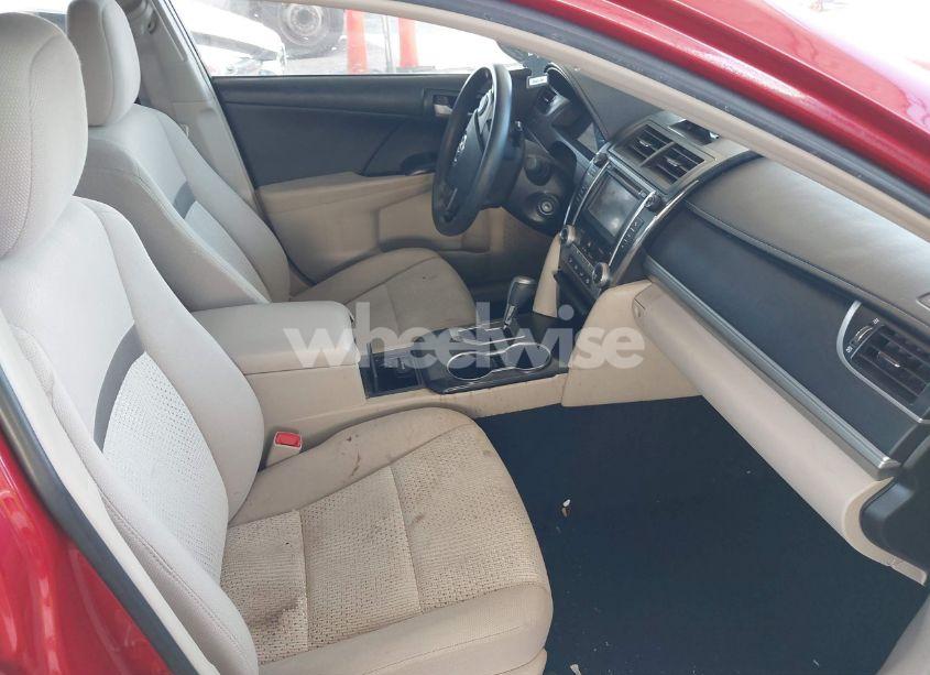 Photo 5 of 2014 Toyota Camry LE (VIN 4T4BF1FK3ER345305)