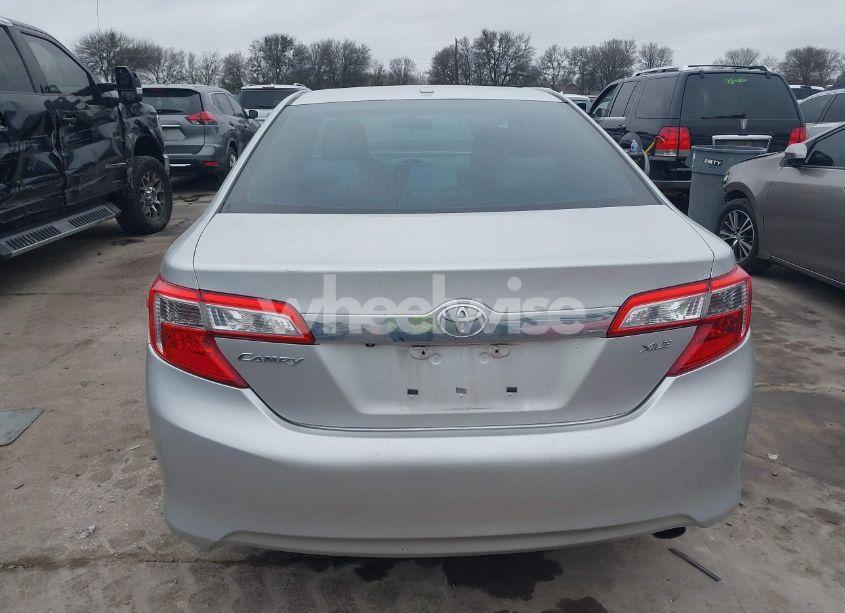 Photo 16 of 2014 Toyota Camry XLE (VIN 4T4BF1FK3ER378871)