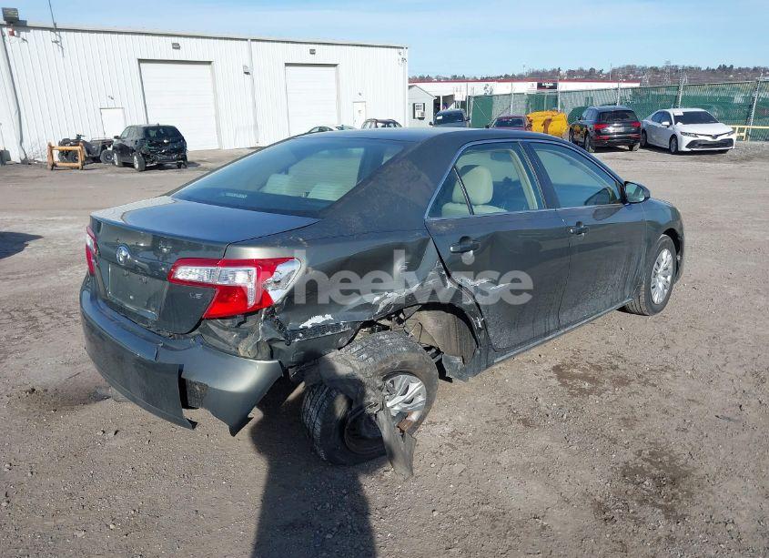 Photo 4 of 2014 Toyota Camry LE (VIN 4T4BF1FK3ER381303)