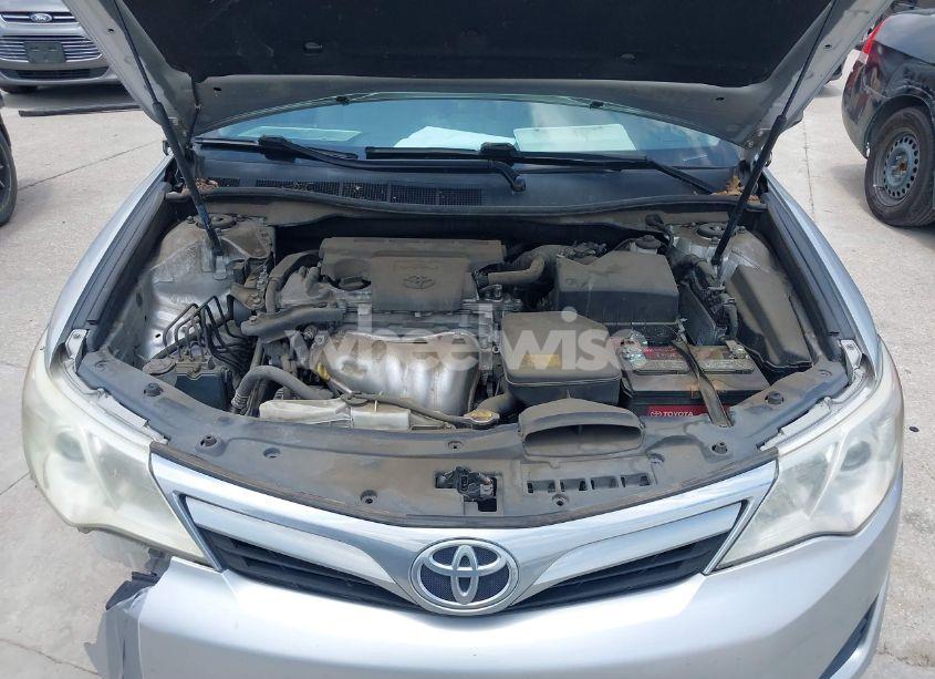 Photo 10 of 2014 Toyota Camry LE (VIN 4T4BF1FK3ER387196)