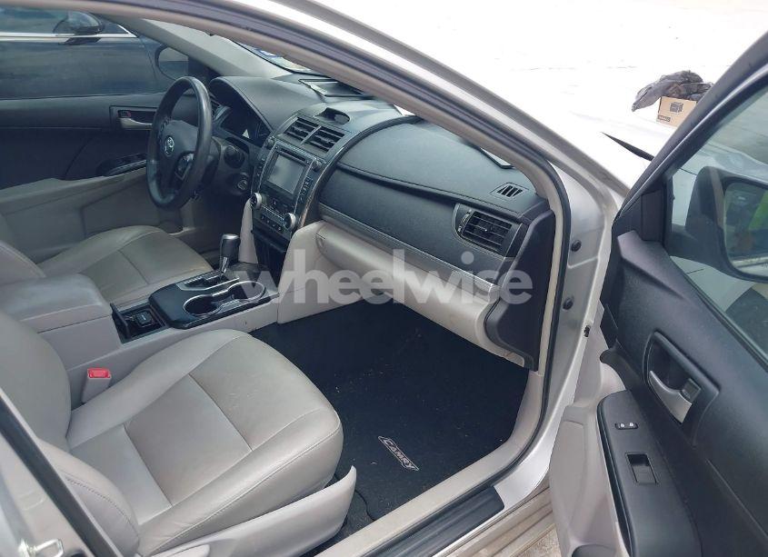Photo 5 of 2014 Toyota Camry LE (VIN 4T4BF1FK3ER387196)