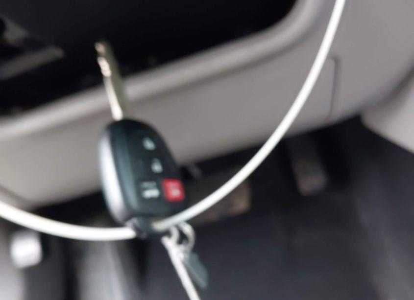 Photo 11 of 2014 Toyota Camry LE (VIN 4T4BF1FK3ER402683)