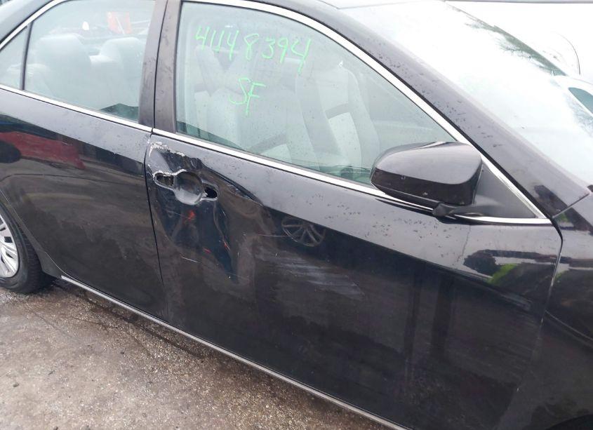 Photo 17 of 2014 Toyota Camry LE (VIN 4T4BF1FK3ER402683)