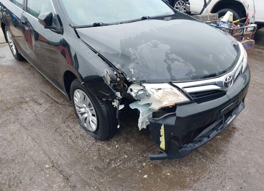 Photo 6 of 2014 Toyota Camry LE (VIN 4T4BF1FK3ER402683)