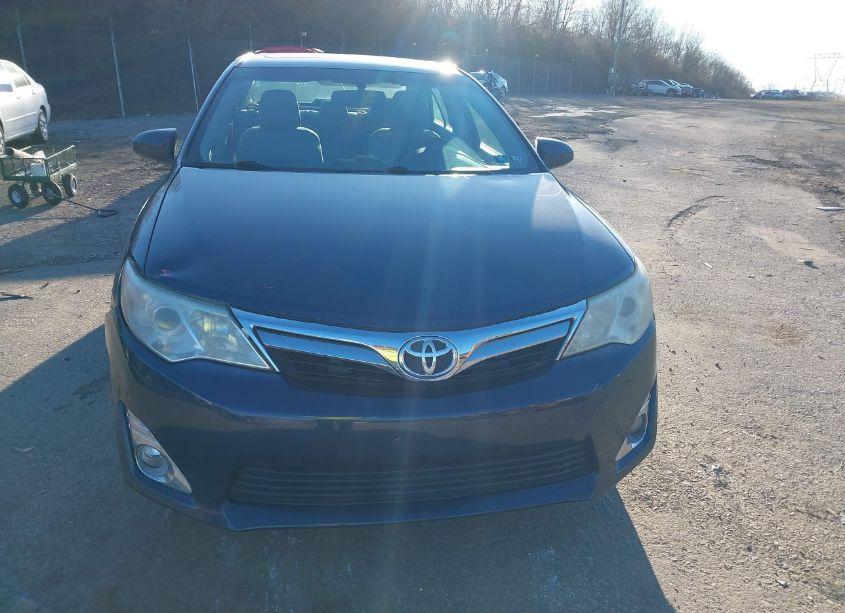 Photo 13 of 2014 Toyota Camry XLE (VIN 4T4BF1FK3ER407804)