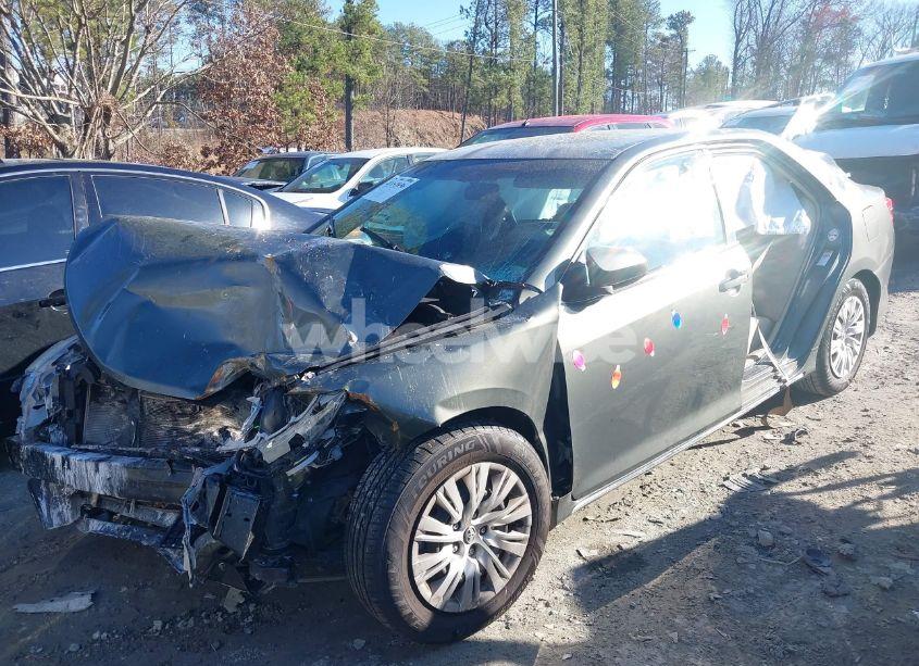 Photo 2 of 2014 Toyota Camry LE (VIN 4T4BF1FK3ER411142)