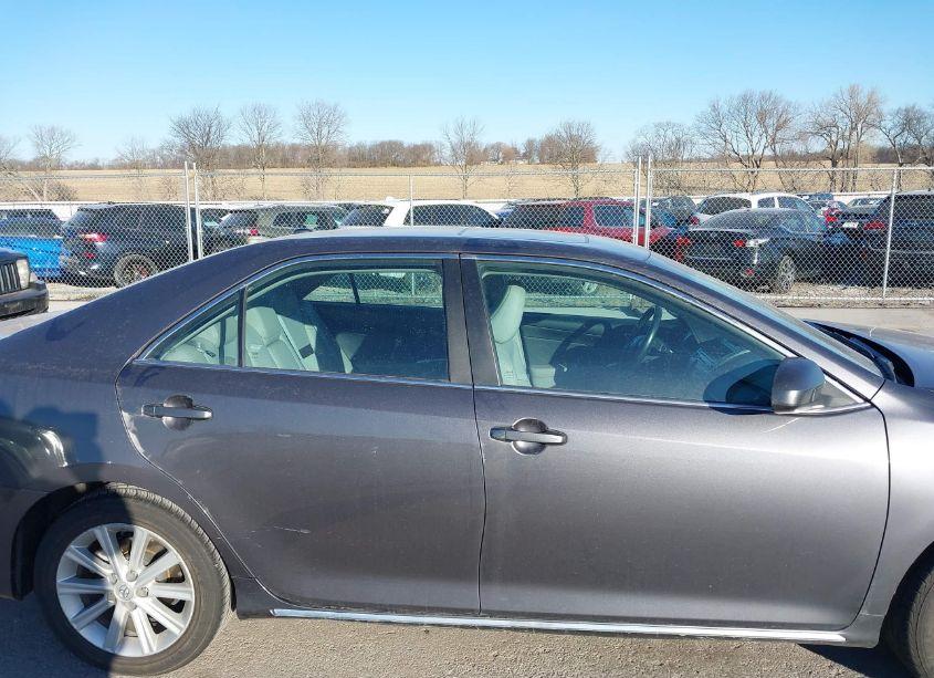 Photo 14 of 2014 Toyota Camry XLE (VIN 4T4BF1FK3ER415191)