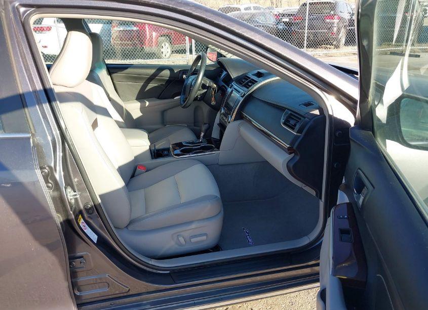Photo 5 of 2014 Toyota Camry XLE (VIN 4T4BF1FK3ER415191)