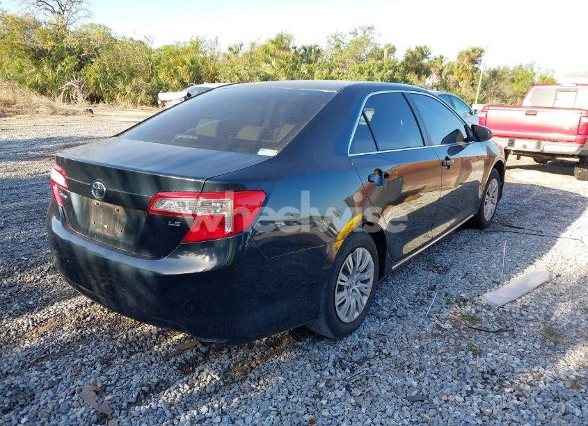 Photo 4 of 2014 Toyota Camry LE (VIN 4T4BF1FK3ER416647)