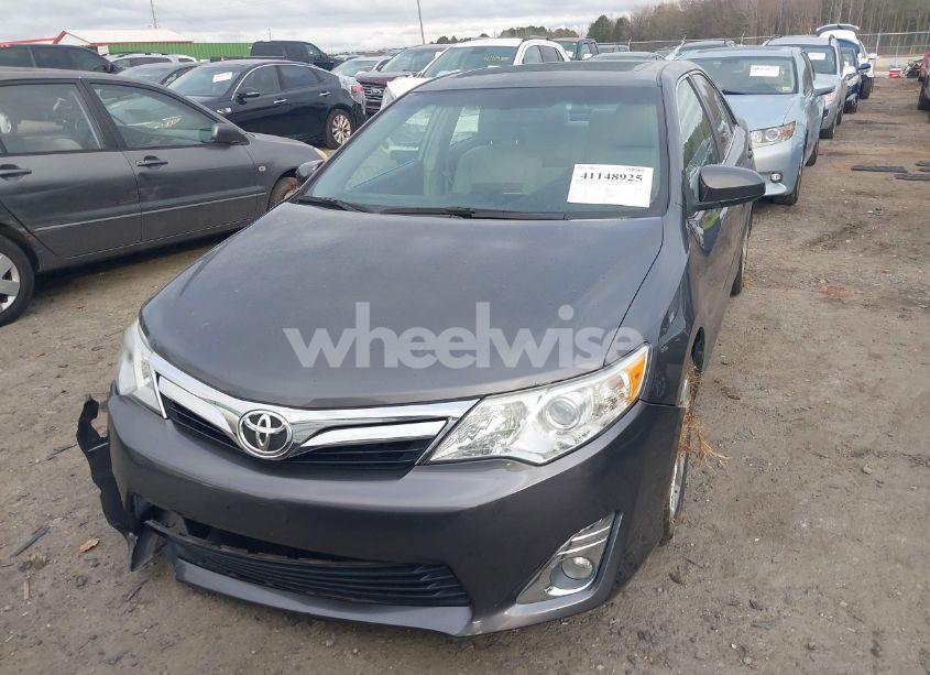 Photo 12 of 2014 Toyota Camry XLE (VIN 4T4BF1FK3ER423002)