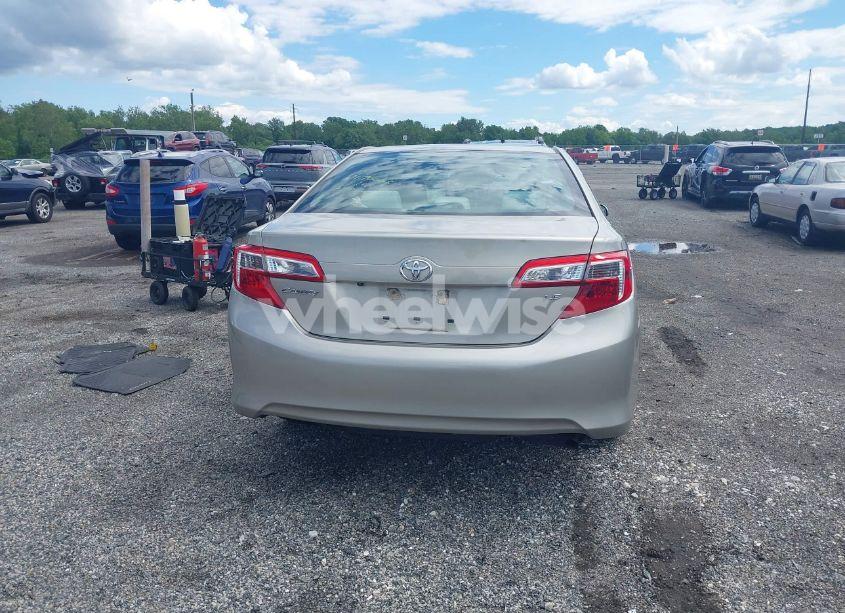 Photo 15 of 2014 Toyota Camry LE (VIN 4T4BF1FK3ER433982)