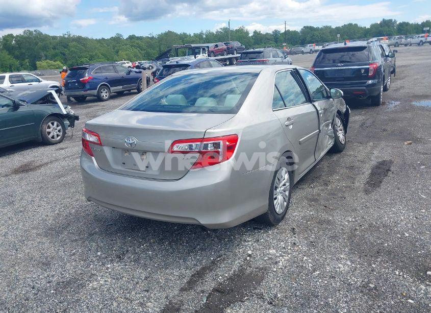 Photo 4 of 2014 Toyota Camry LE (VIN 4T4BF1FK3ER433982)