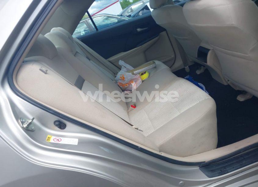 Photo 8 of 2014 Toyota Camry LE (VIN 4T4BF1FK3ER433982)