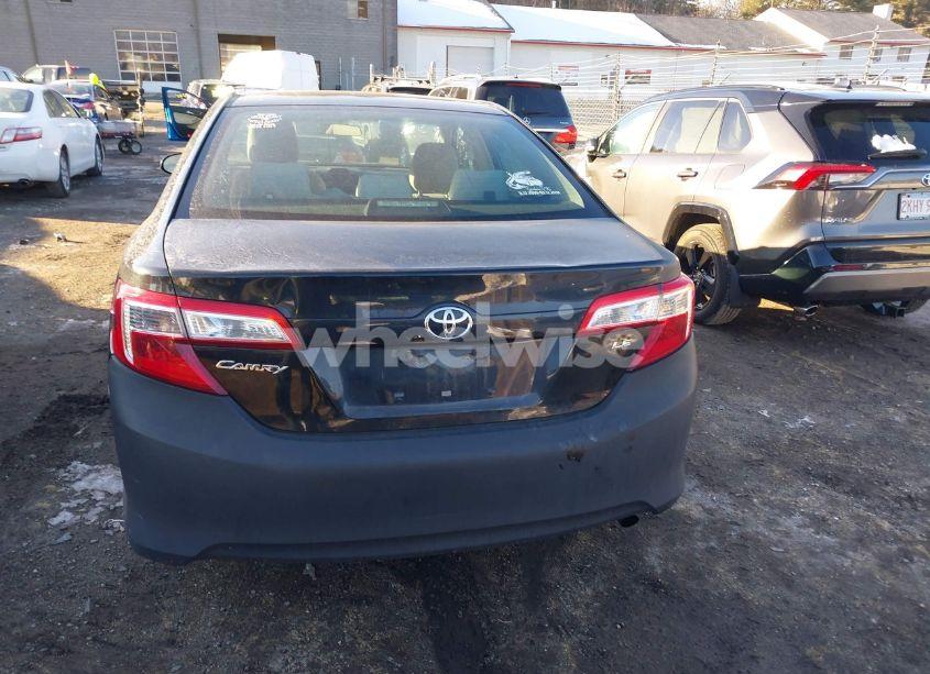 Photo 16 of 2014 Toyota Camry LE (VIN 4T4BF1FK3ER443427)