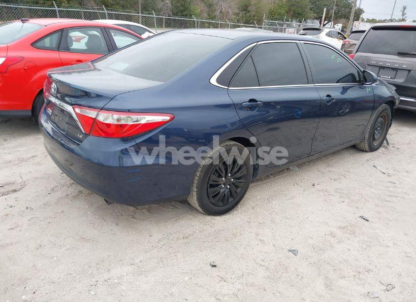 Photo 4 of 2015 Toyota Camry LE (VIN 4T4BF1FK3FR465476)