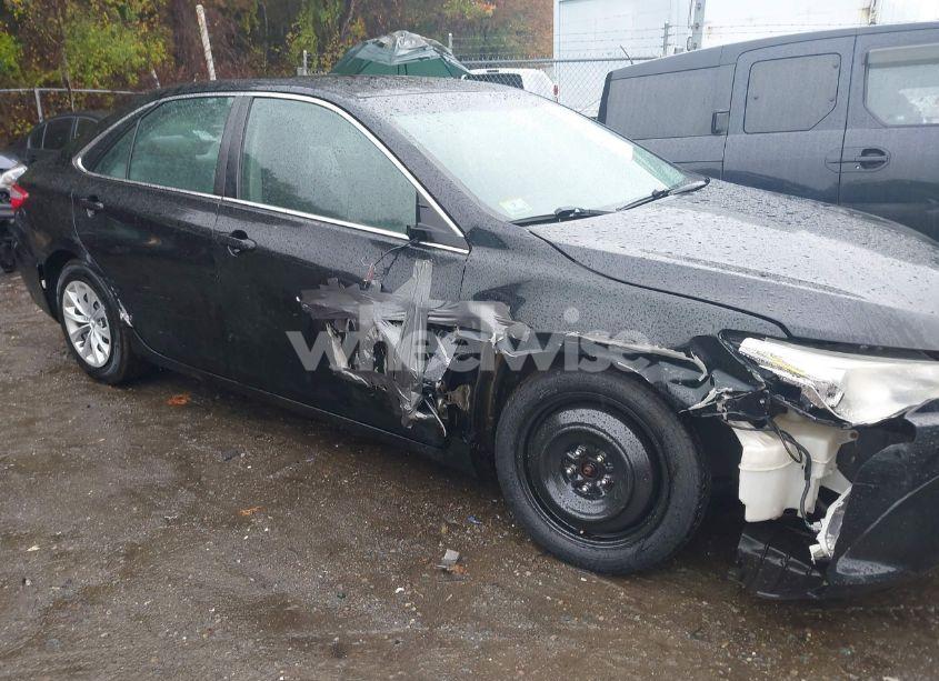 Photo 13 of 2015 Toyota Camry LE (VIN 4T4BF1FK3FR473237)