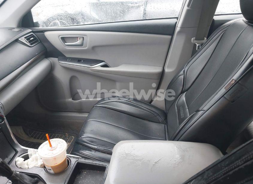 Photo 5 of 2015 Toyota Camry LE (VIN 4T4BF1FK3FR473237)
