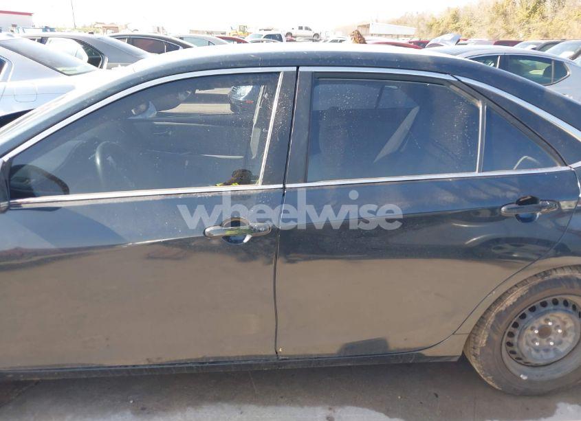 Photo 14 of 2015 Toyota Camry LE (VIN 4T4BF1FK3FR486652)