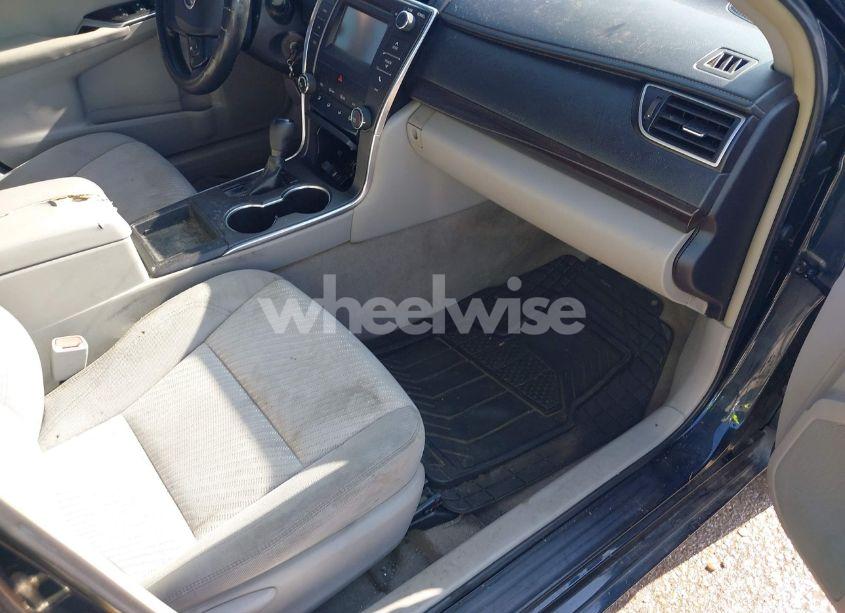 Photo 5 of 2015 Toyota Camry LE (VIN 4T4BF1FK3FR486652)