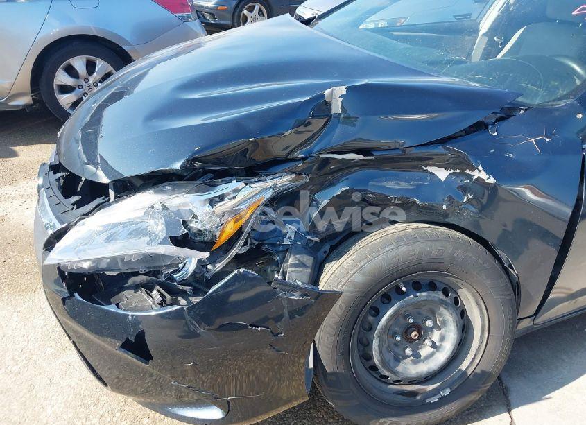 Photo 6 of 2015 Toyota Camry LE (VIN 4T4BF1FK3FR486652)