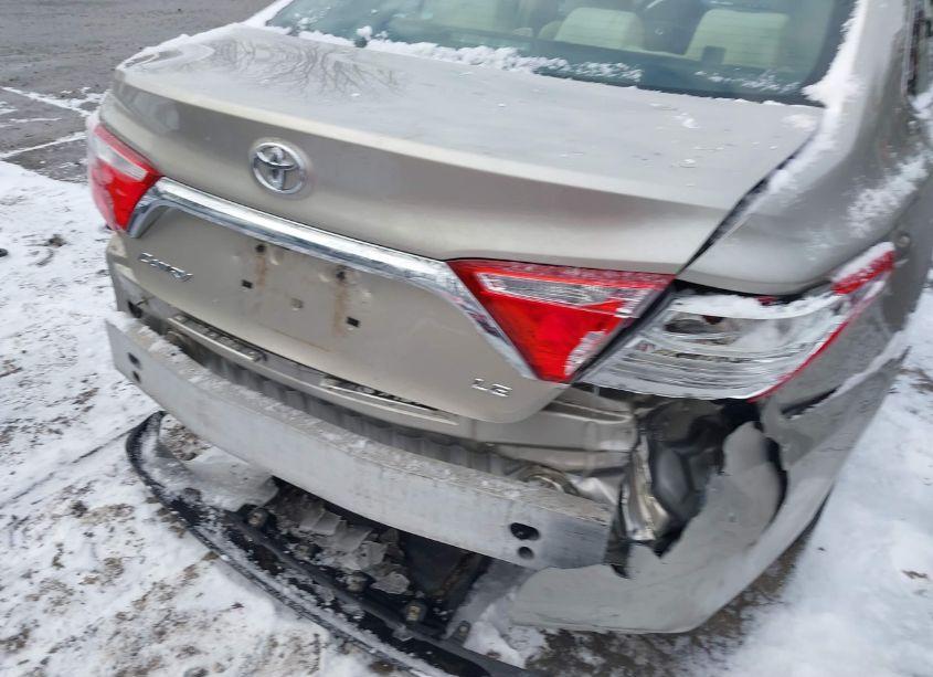 Photo 18 of 2015 Toyota Camry LE (VIN 4T4BF1FK3FR487297)