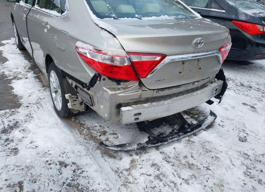 Photo 20 of 2015 Toyota Camry LE (VIN 4T4BF1FK3FR487297)