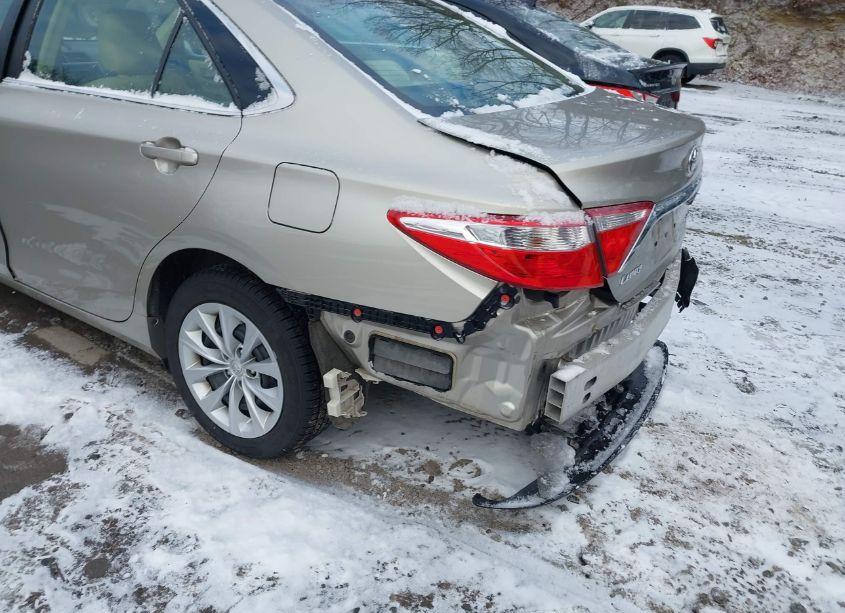 Photo 21 of 2015 Toyota Camry LE (VIN 4T4BF1FK3FR487297)