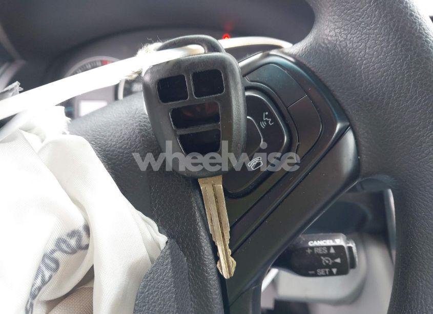 Photo 11 of 2015 Toyota Camry LE (VIN 4T4BF1FK3FR490782)