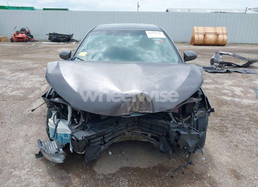 Photo 13 of 2015 Toyota Camry LE (VIN 4T4BF1FK3FR490782)