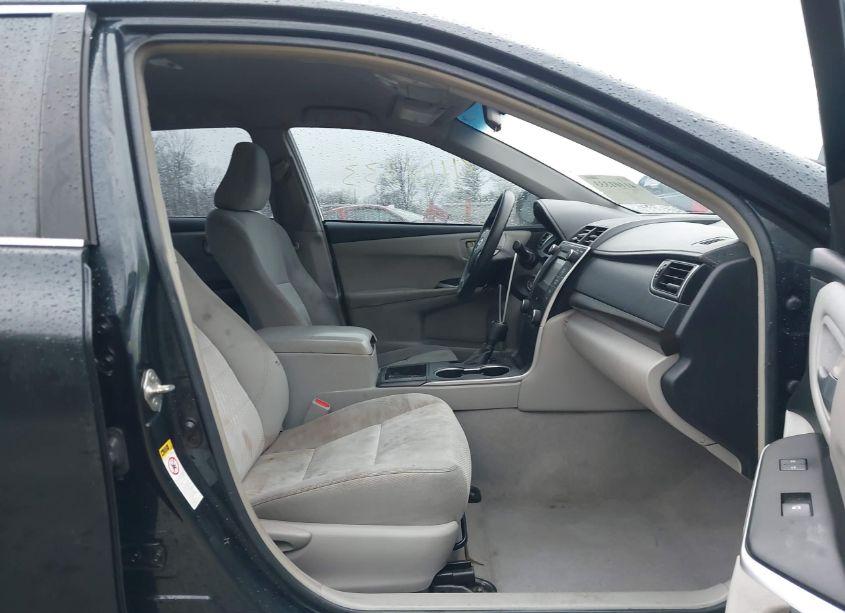 Photo 5 of 2015 Toyota Camry LE (VIN 4T4BF1FK3FR493696)