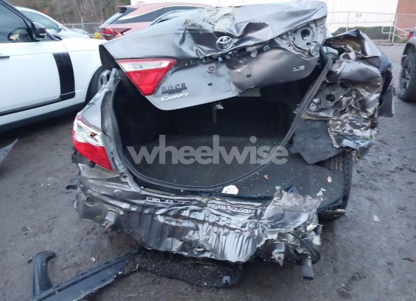 Photo 16 of 2015 Toyota Camry LE (VIN 4T4BF1FK3FR516166)