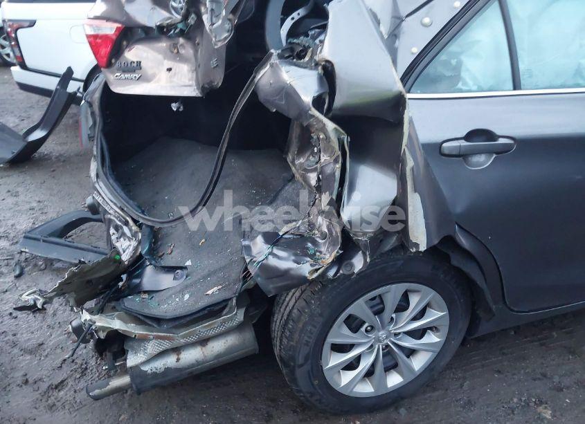 Photo 18 of 2015 Toyota Camry LE (VIN 4T4BF1FK3FR516166)