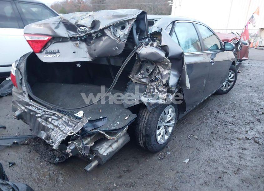 Photo 4 of 2015 Toyota Camry LE (VIN 4T4BF1FK3FR516166)