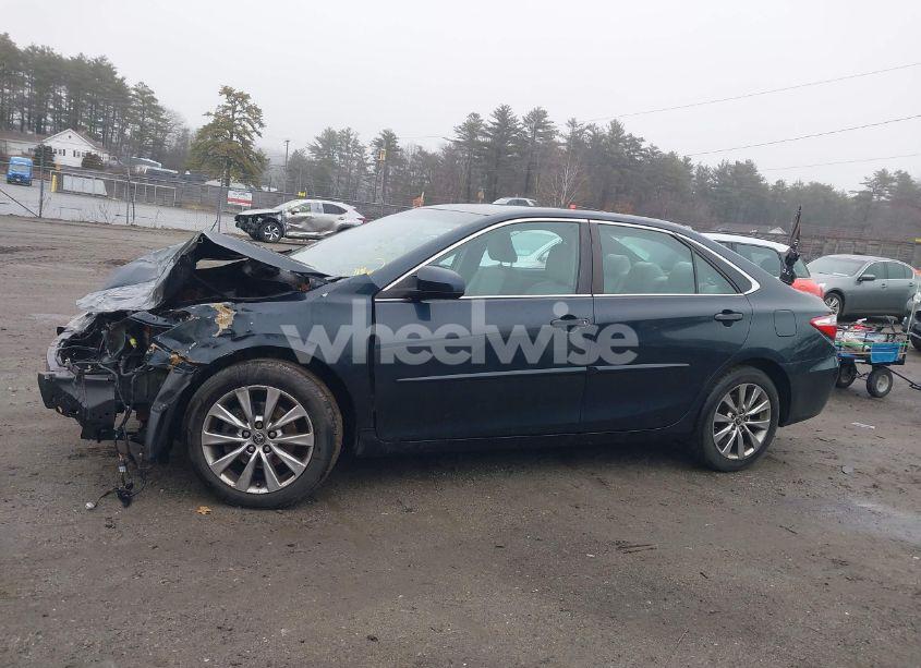 Photo 14 of 2016 Toyota Camry XLE (VIN 4T4BF1FK3GR543689)